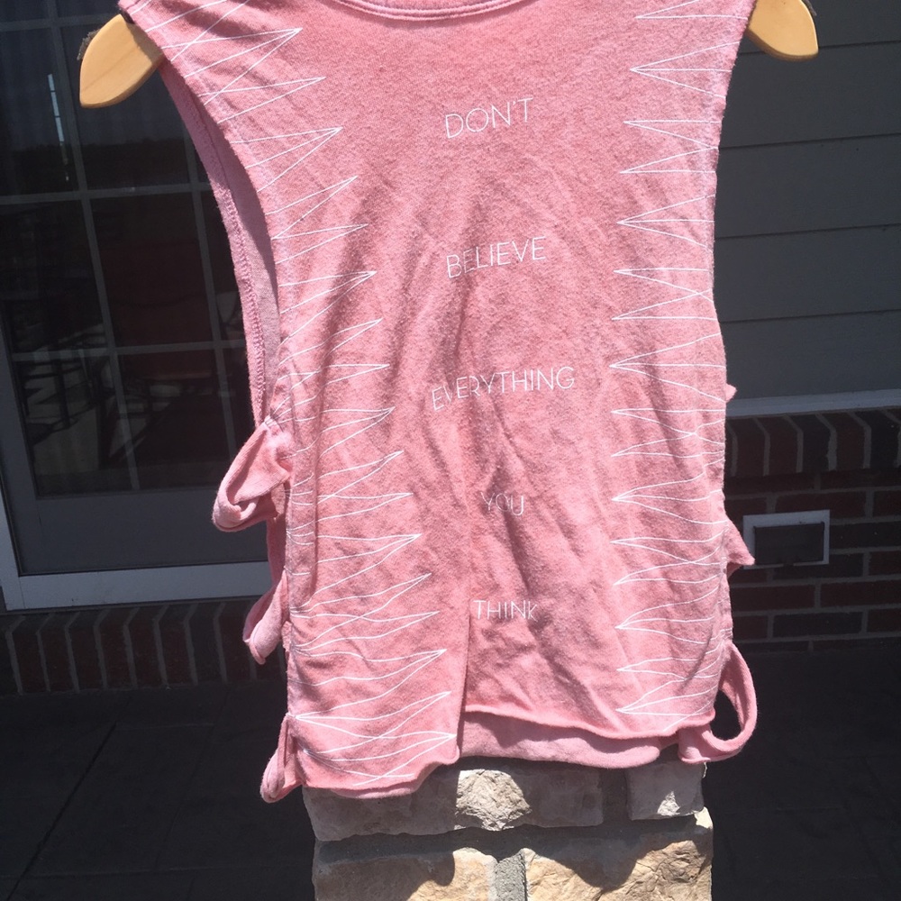 Open- sided cute pink muscle tee